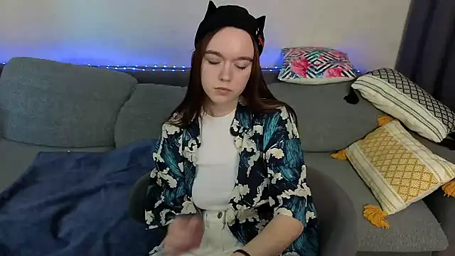 SunyLily online show from June 2026 06:45:02 AM