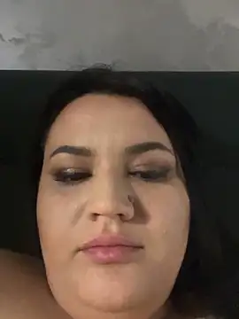 julietalovee online show from March 2026 09:21:01 PM