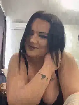 julietalovee online show from March 2026 01:37:01 PM