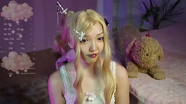 Linhmew online show from July 2026 09:31:02 PM