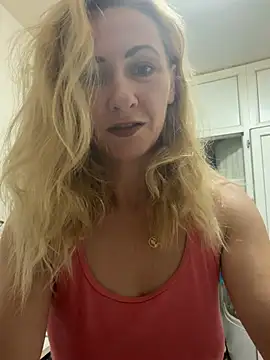 Snapshot of Secret_Ladyx chatting on June 2026 05:25:01 AM Secret Ladyx online show from June 2026 05:25:01 AM