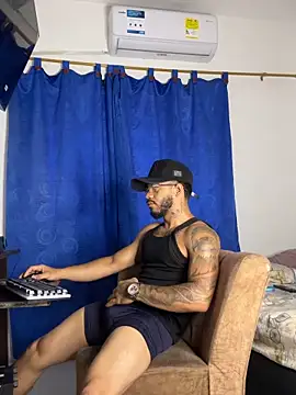 Snapshot of Kenny_romano chatting on March 2026 12:22:02 PM Kenny romano online show from March 2026 12:22:02 PM