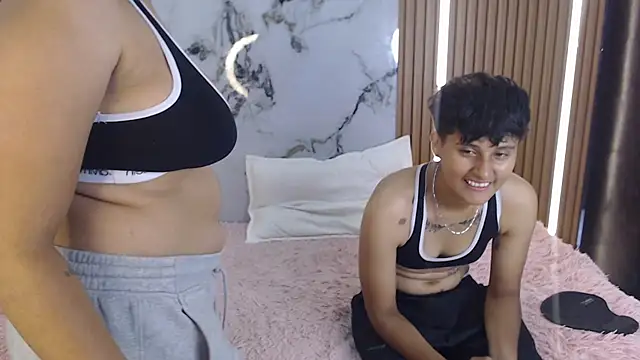 vicky wel online show from April 2026 07:50:02 PM