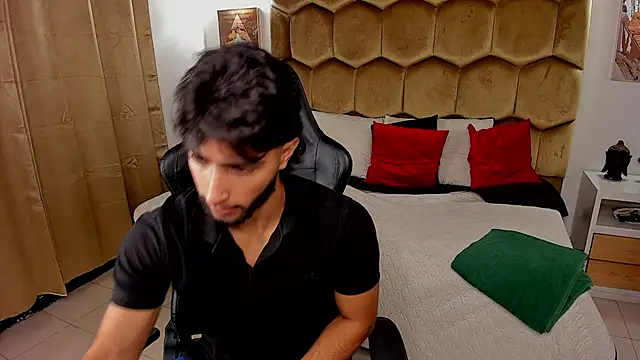 Emmet CollinsJS online show from March 2026 05:01:02 AM