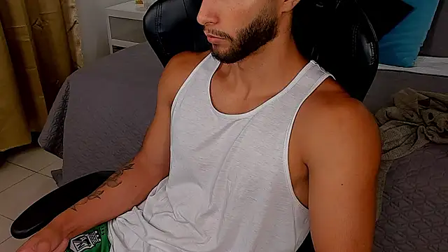 Emmet CollinsJS online show from April 2026 06:49:02 AM