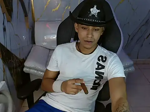 taylor bigdick18 online show from March 2026 02:00:02 AM