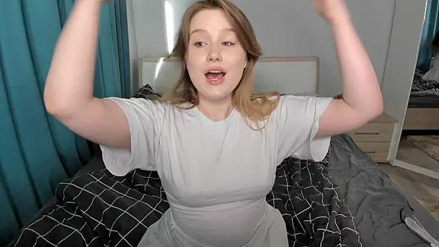 Snapshot of JennyHardy chatting on May 2026 02:23:02 PM JennyHardy online show from May 2026 02:23:02 PM