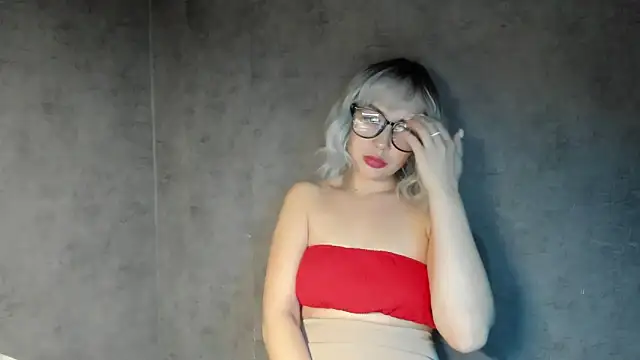 Snapshot of alinaalieva chatting on March 2026 02:45:01 PM alinaalieva online show from March 2026 02:45:01 PM