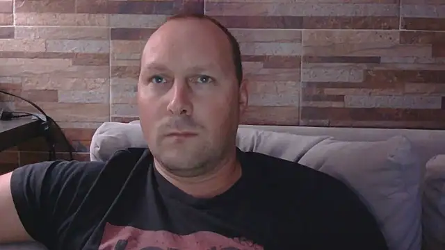 lustonfan online show from April 2026 02:22:02 AM