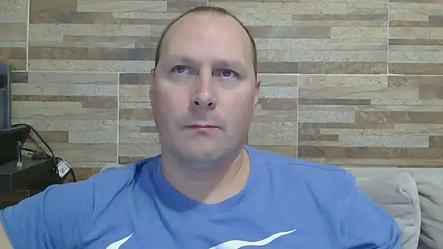 Snapshot of lustonfan chatting on May 2026 12:06:01 AM lustonfan online show from May 2026 12:06:01 AM