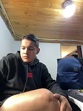 OliverTabordaa online show from March 2026 05:01:02 PM