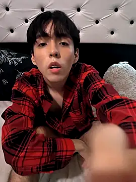 Lucca  555 online show from March 2026 05:51:02 PM