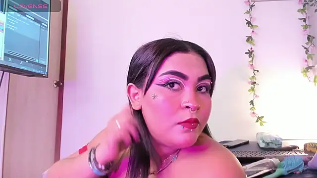 Candyy rose  online show from April 2026 03:28:02 AM