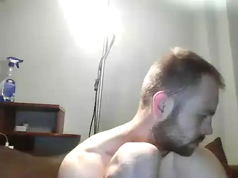 Snapshot of MatusCaddy chatting on March 2026 02:15:01 AM MatusCaddy online show from March 2026 02:15:01 AM