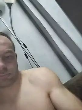 Snapshot of MatusCaddy chatting on May 2026 11:23:04 PM MatusCaddy online show from May 2026 11:23:04 PM