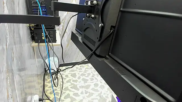 Milf Drip online show from April 2026 12:39:02 PM