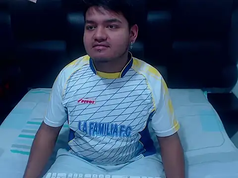 XNoahDeepThroatX online show from March 2026 04:45:02 AM