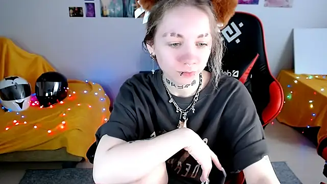 Nica Kawaii online show from May 2026 12:55:01 PM
