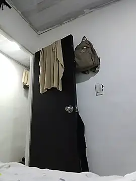 Snapshot of TuCanero23cm chatting on July 2026 07:33:01 AM TuCanero23cm online show from July 2026 07:33:01 AM