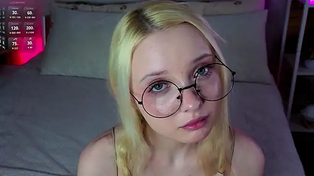 TwilaDona online show from March 2026 01:31:02 AM