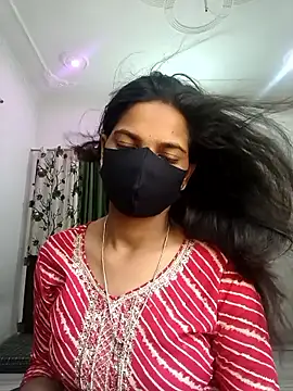 Snapshot of Itz_ishu chatting on April 2026 04:37:01 AM Itz ishu online show from April 2026 04:37:01 AM