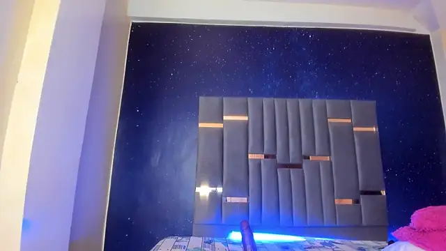 ChannelQueen online show from April 2026 03:39:01 AM