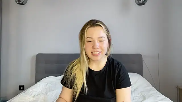 alyrasun online show from March 2026 06:19:01 AM