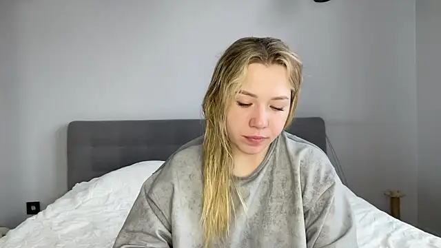 alyrasun online show from April 2026 07:33:02 AM