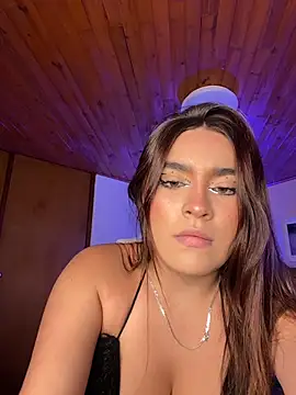 Issa pinkk online show from March 2026 07:41:02 PM