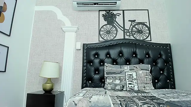 Kenndra lust online show from March 2026 12:53:01 PM