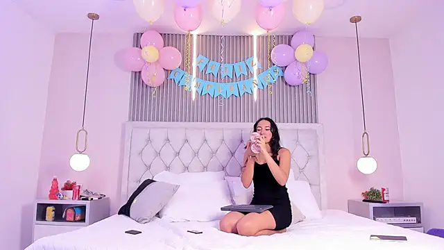 Snapshot of Katty_cute19 chatting on June 2026 04:22:02 AM Katty cute19 online show from June 2026 04:22:02 AM