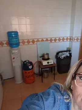 ManuelaX online show from February 2026 10:47:01 AM