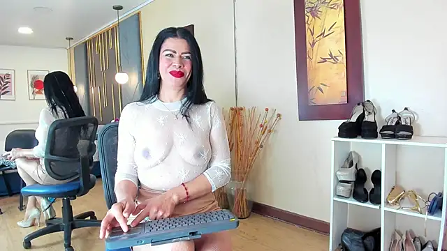 SofiiMontes online show from June 2026 11:48:01 AM