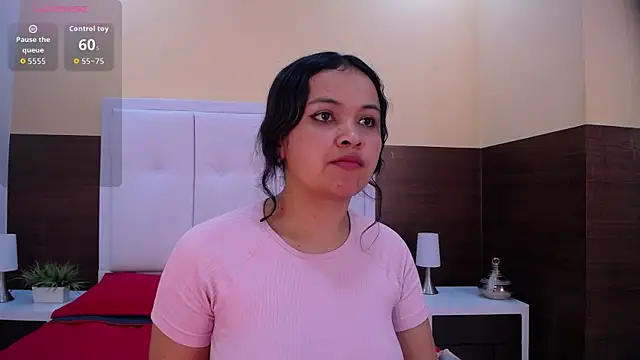 Catalinaa01 online show from May 2026 03:24:02 AM