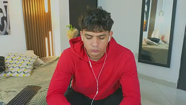 MrAdonis  online show from April 2026 12:51:02 PM