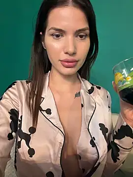 RaniaSnow online show from March 2026 07:09:01 PM