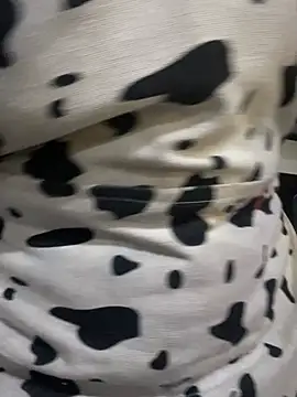 Snapshot of wildthroat chatting on March 2026 02:42:01 PM wildthroat online show from March 2026 02:42:01 PM