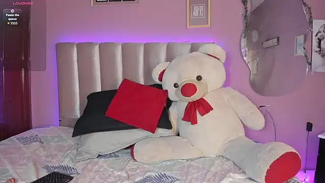 nikkita dragon  online show from March 2026 08:14:01 PM