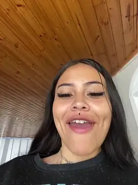 Cloe pink1 online show from April 2026 01:34:01 PM