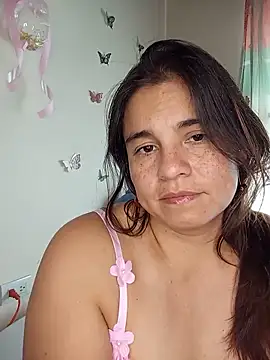 Snapshot of BettyBoo_w chatting on May 2026 02:36:01 PM BettyBoo w online show from May 2026 02:36:01 PM