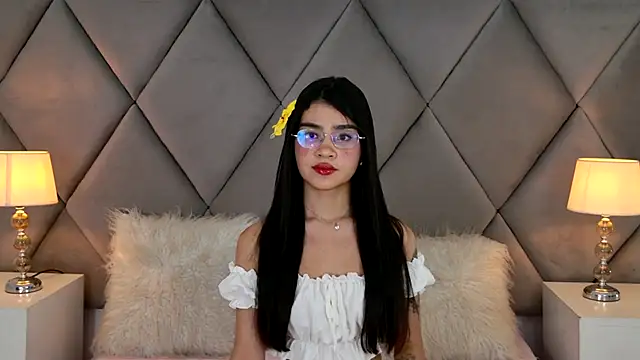 Snapshot of OliviaDiaz chatting on June 2026 08:20:02 PM OliviaDiaz online show from June 2026 08:20:02 PM