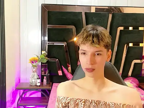 Stefany PiInk online show from March 2026 12:31:02 PM