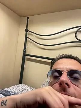 tonyboys19418 online show from April 2026 12:13:02 AM