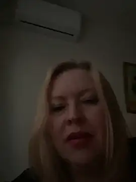 JanieLight53 online show from May 2026 12:07:01 AM