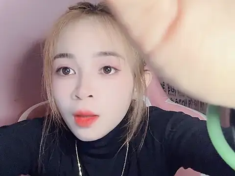Odile068 online show from March 2026 06:03:01 PM