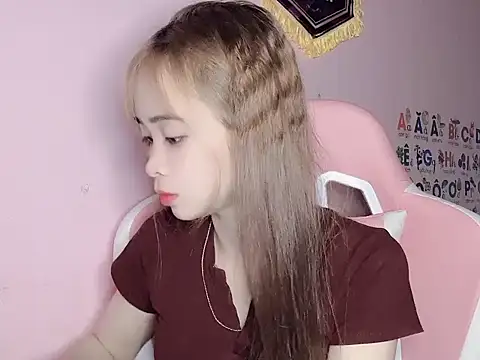 Odile068 online show from March 2026 05:17:01 PM