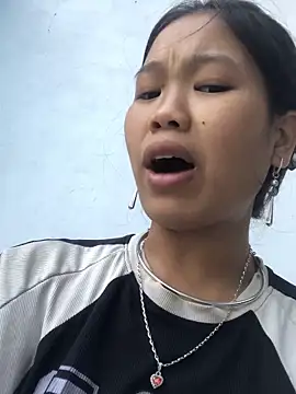 MINASSA69 online show from May 2026 11:56:01 PM