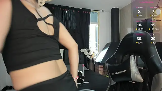 Vicky Angeel online show from July 2026 06:40:02 PM