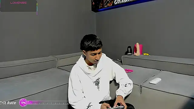Ender h0tt online show from May 2026 01:52:01 PM