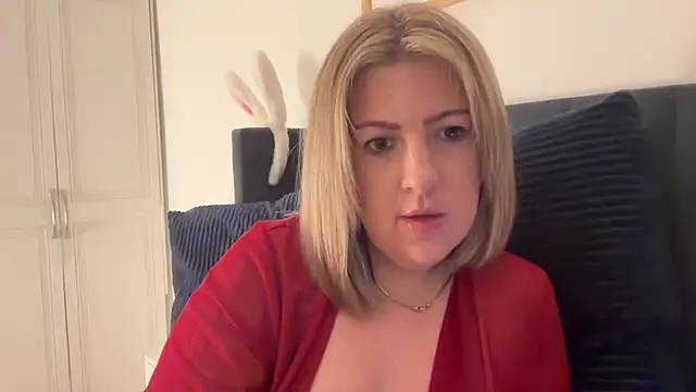 annabellewarick online show from May 2026 09:34:02 PM